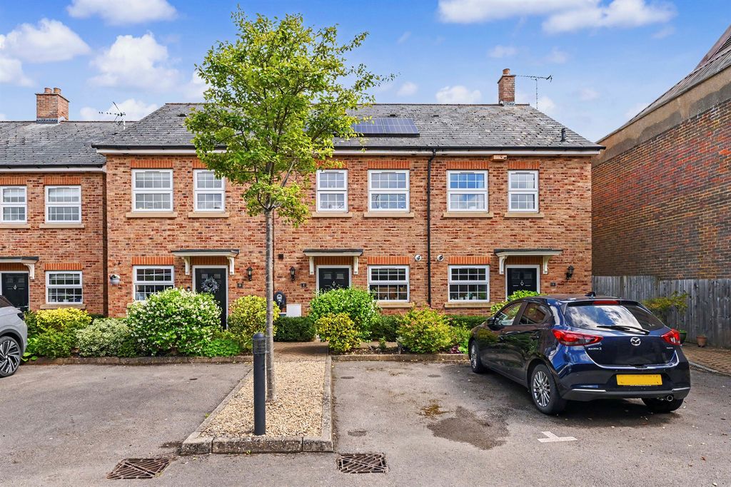 Property photo 1 of 19