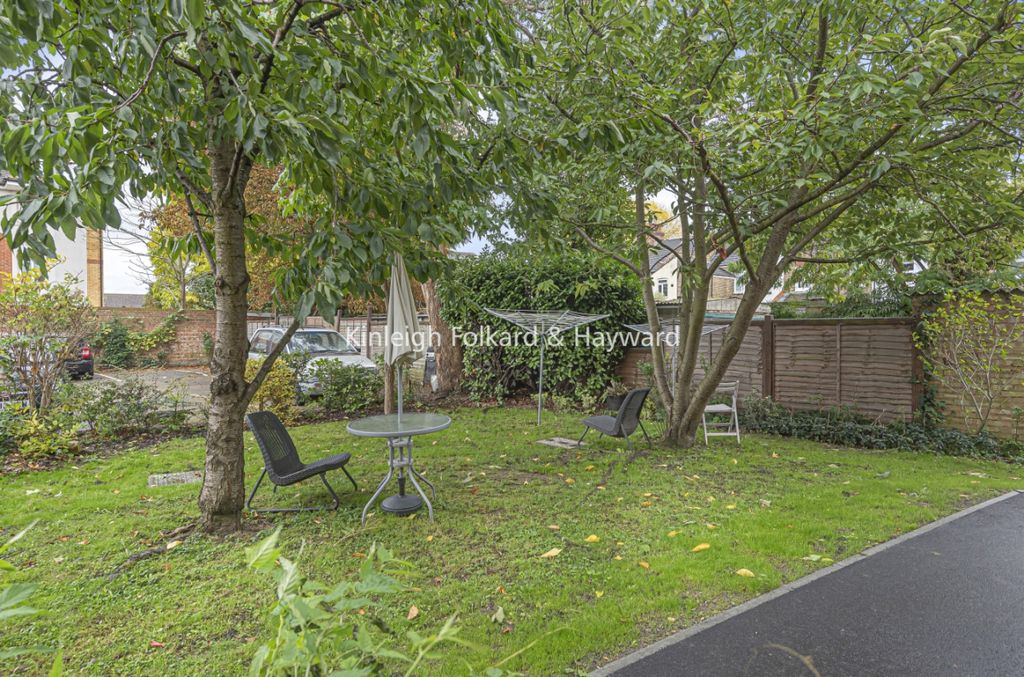Property photo 2 of 6 59Acc7F9-A142-4E6c-B