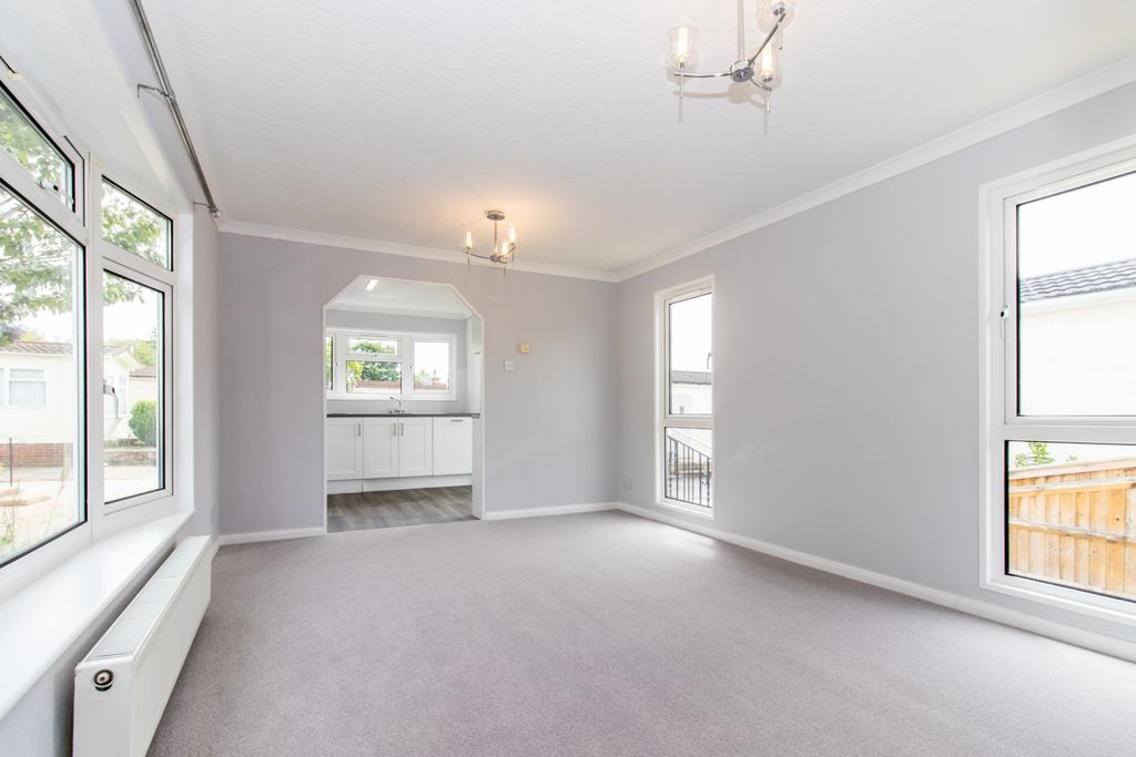 Property photo 2 of 12 Img_0384