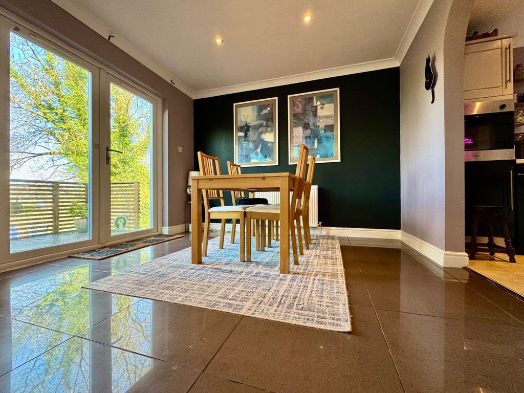 Property photo 3 of 32 Reform Street, Beith Dining Room Photo