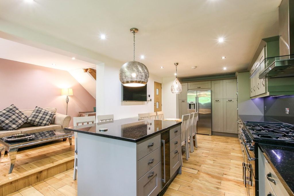 Property photo 1 of 23 Kitchen