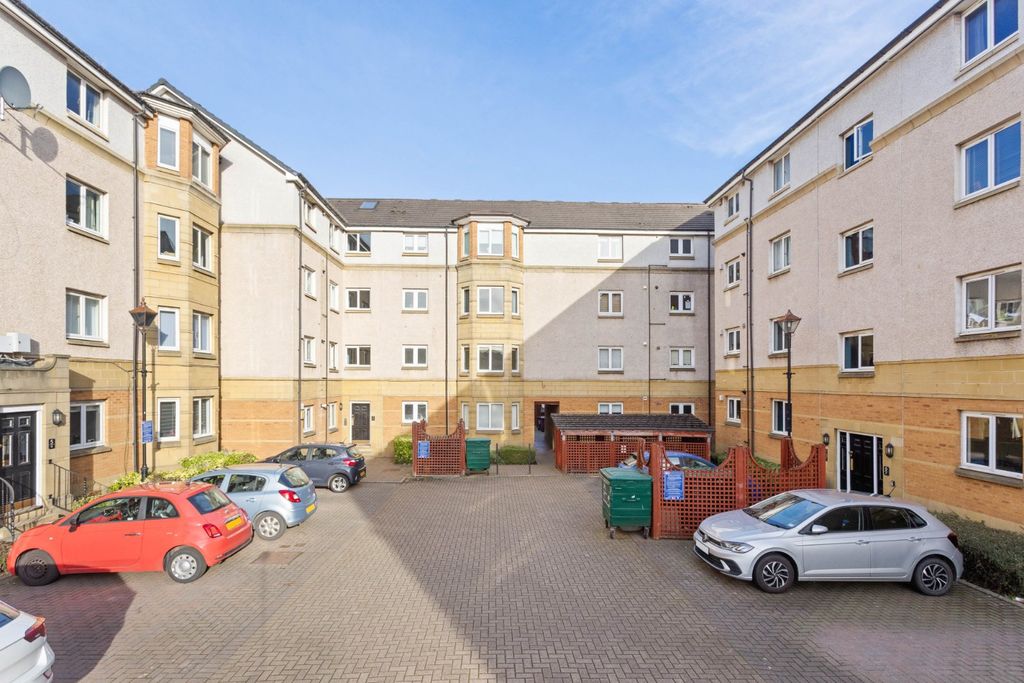 Property photo 2 of 16 Photo 2