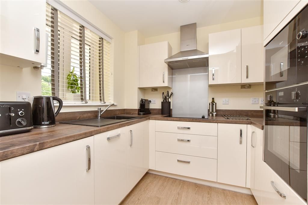 Property photo 2 of 16 Kitchen