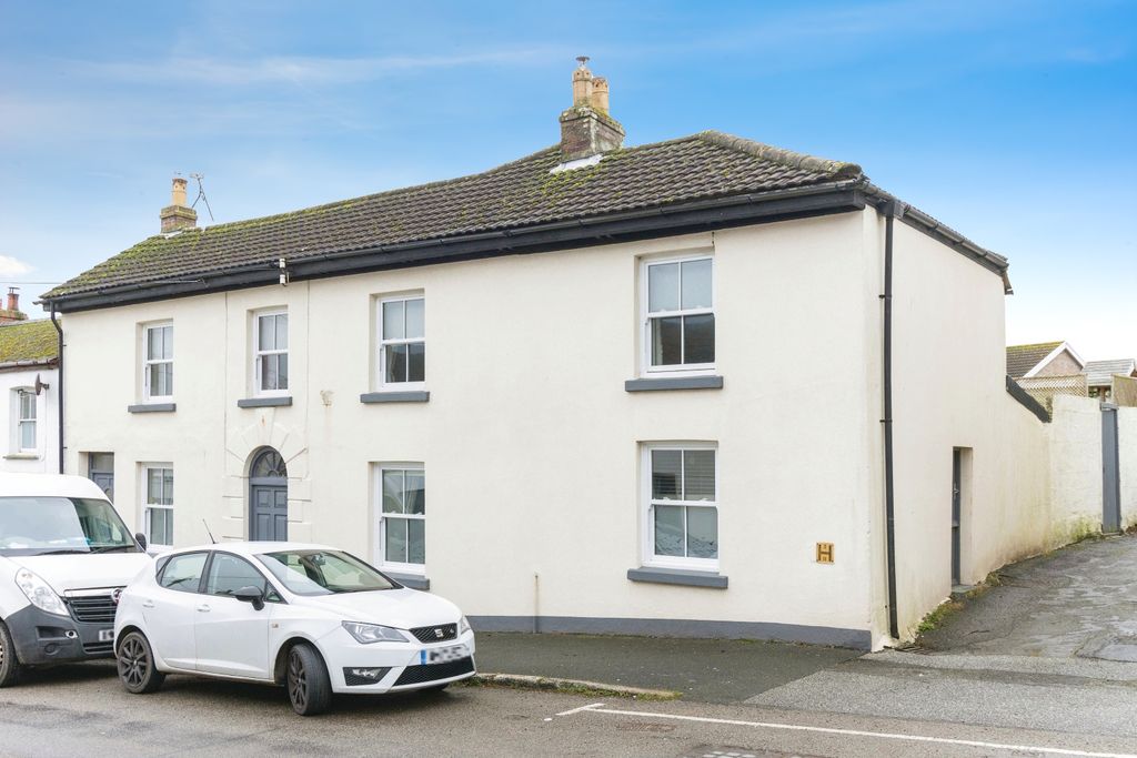 Property photo 1 of 19 Photography