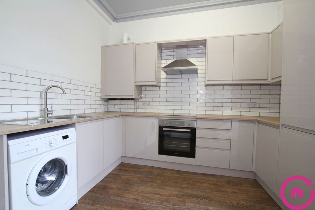 Property photo 2 of 9 Photo 2