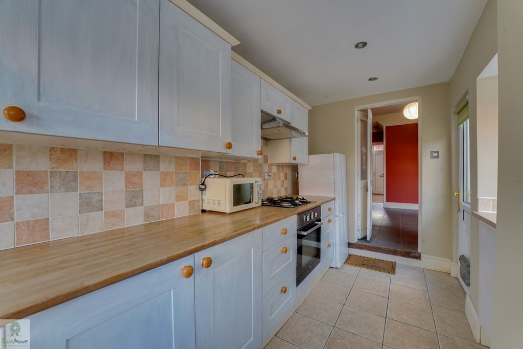 Property photo 3 of 7 Dsc09450-Dsc09454