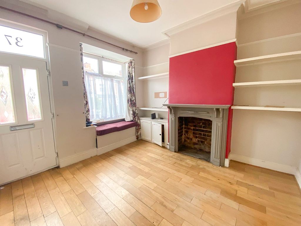 Property photo 3 of 20