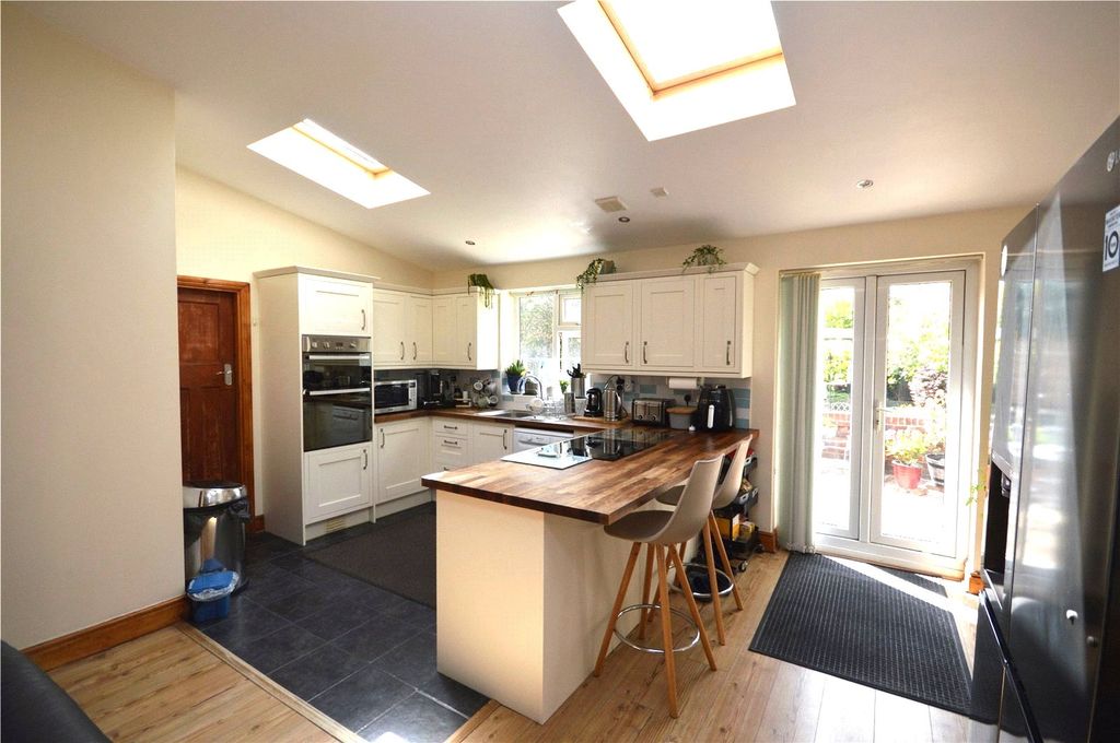Property photo 3 of 18 Picture No. 27