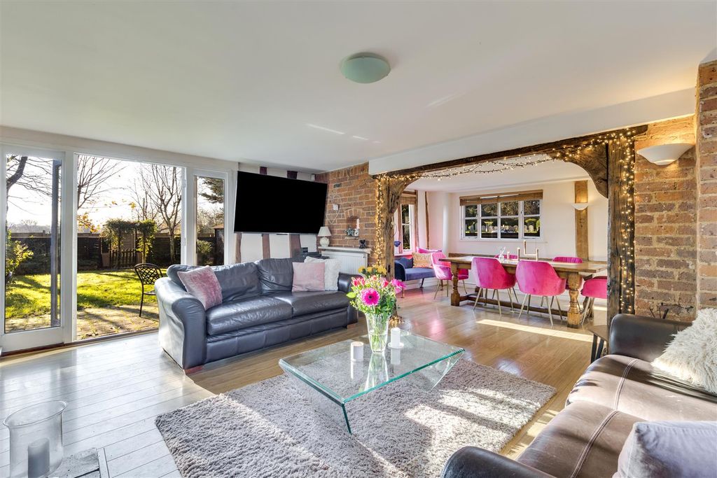 Property photo 2 of 65 Green Man Court 3-21.Jpg