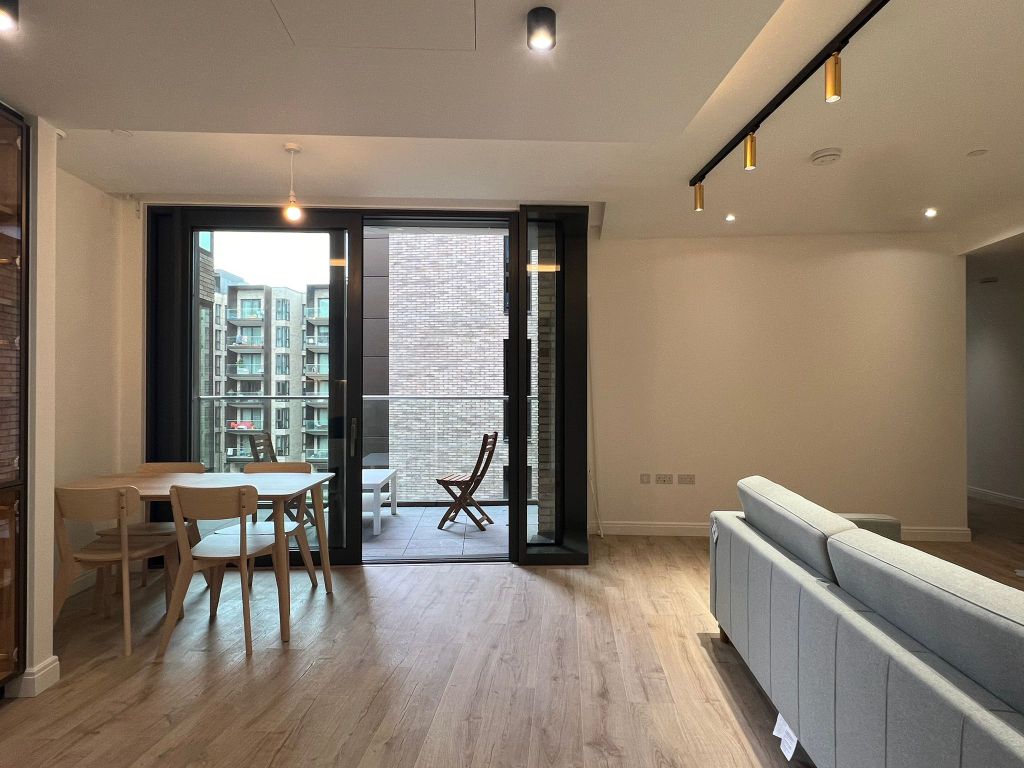 Property photo 3 of 47