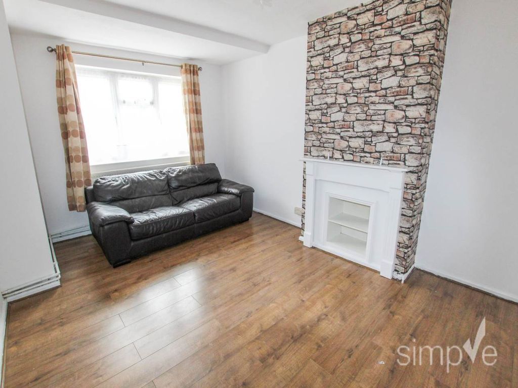 Property photo 3 of 11 Img_4979