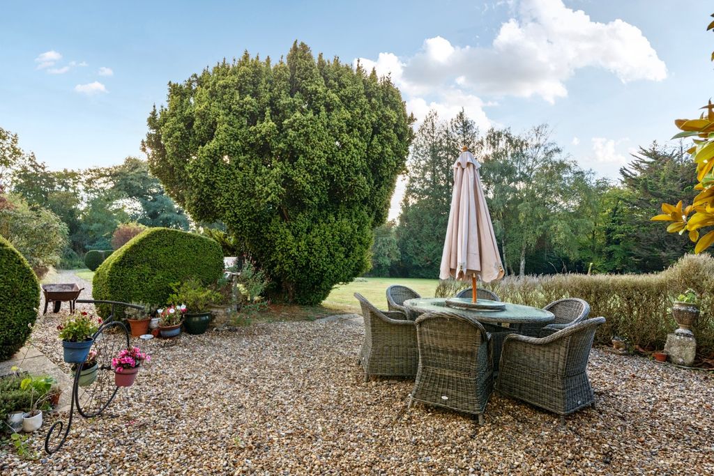 Property photo 2 of 24 Picture No. 02