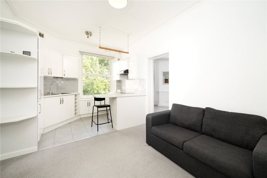 Property photo 2 of 6 Picture No. 02