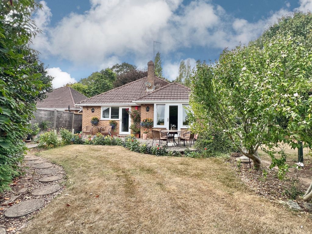 Property photo 1 of 32