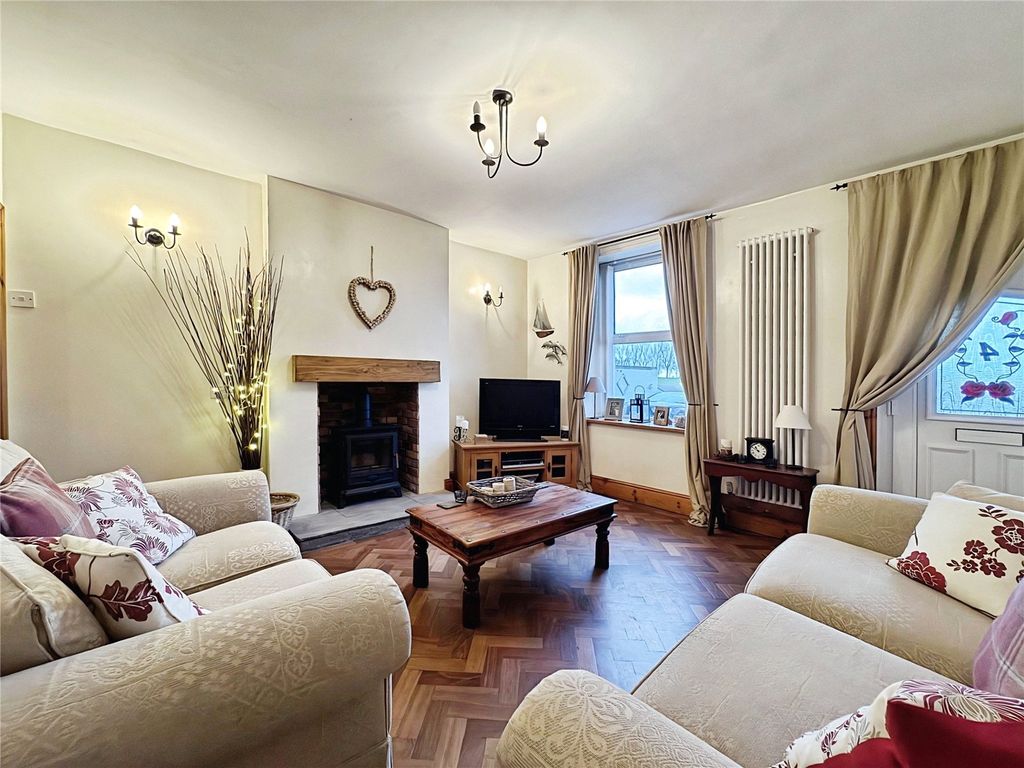 Property photo 3 of 15 Living Room