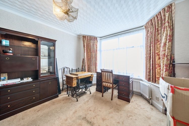 Property photo 2 of 20