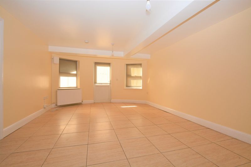 Property photo 3 of 5 Photo 5