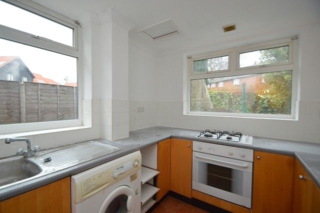 Property photo 2 of 6 Kitchen