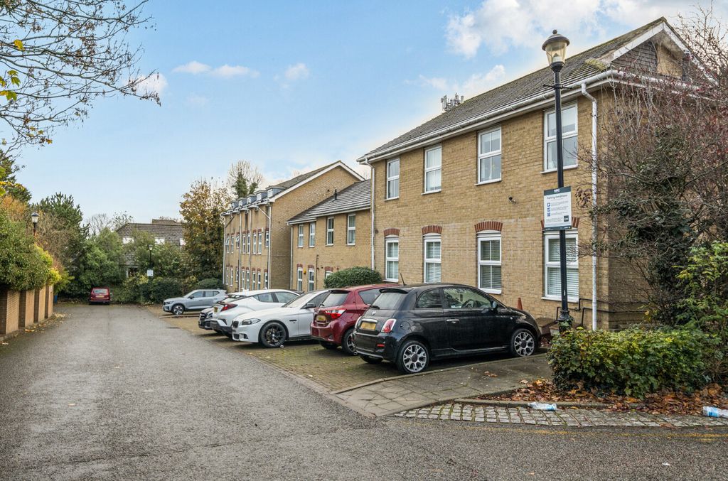 Property photo 2 of 13 1380130-3-6911B72...