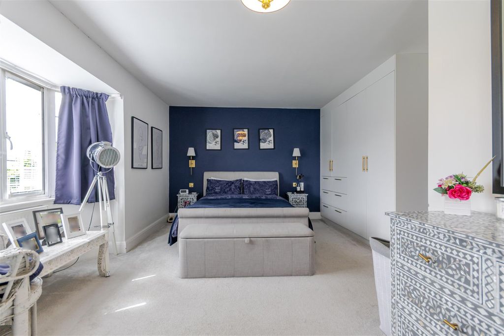 Property photo 3 of 35 Bedroom 1B.Jpg