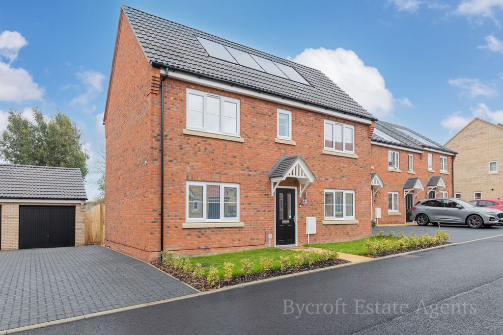 Property photo 1 of 18