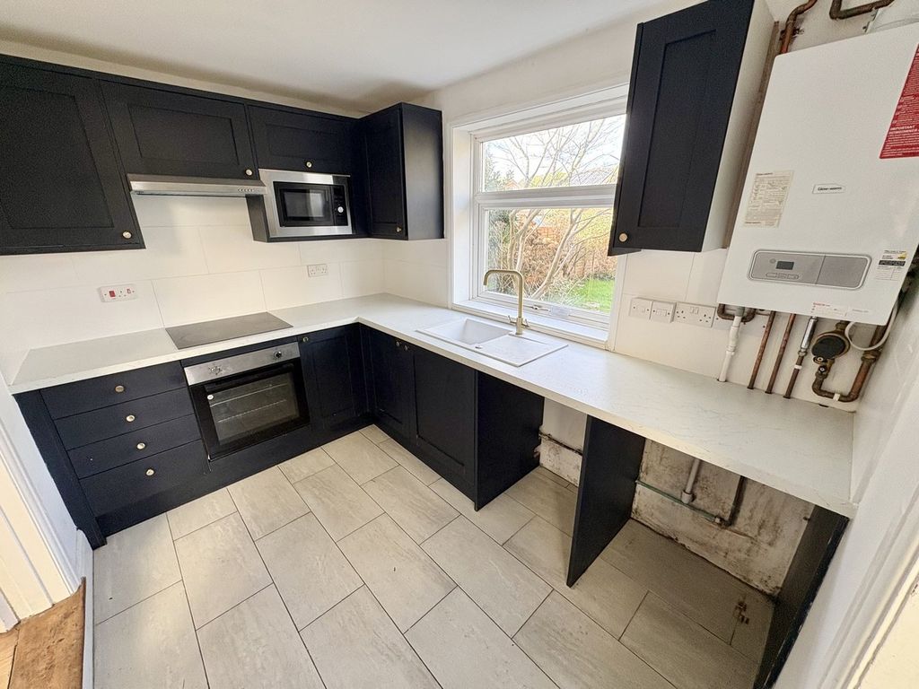 Property photo 3 of 25