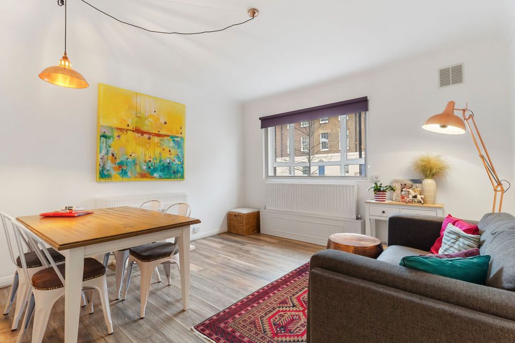 Property photo 2 of 22