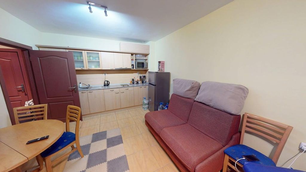 Property photo 3 of 10