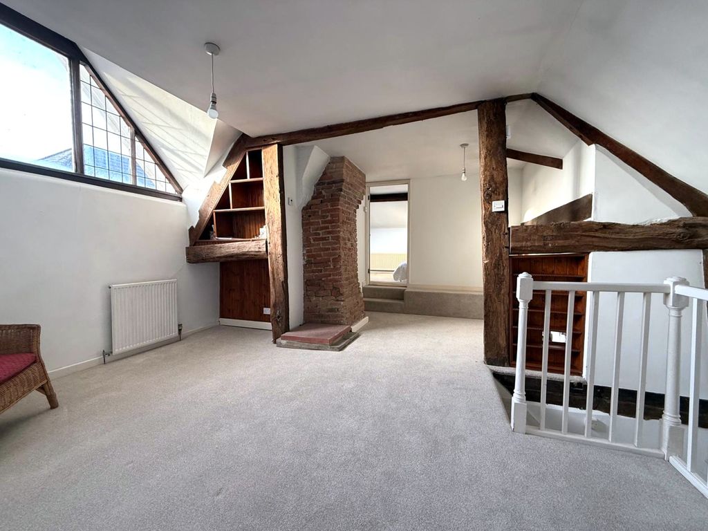 Property photo 3 of 9 Photo 3