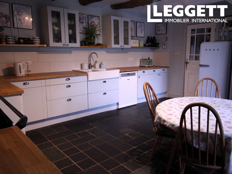 Property photo 3 of 10