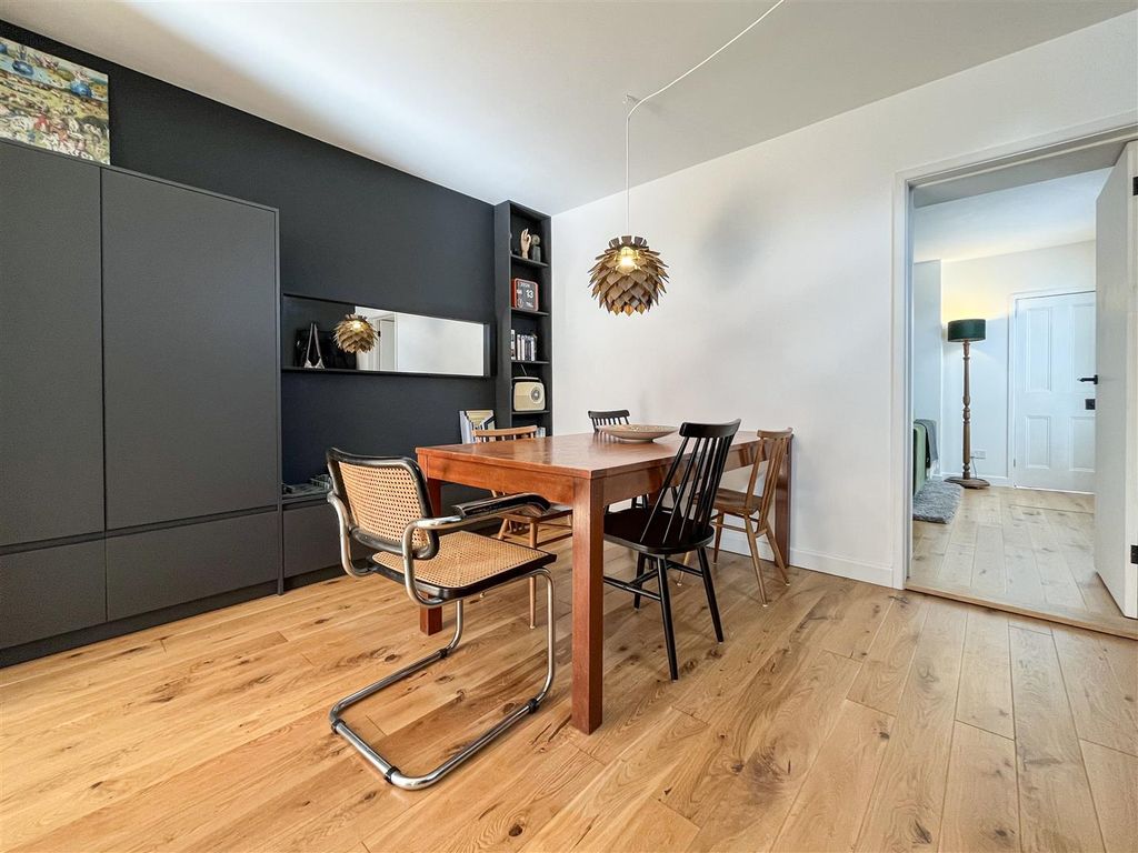 Property photo 3 of 19 Dining
