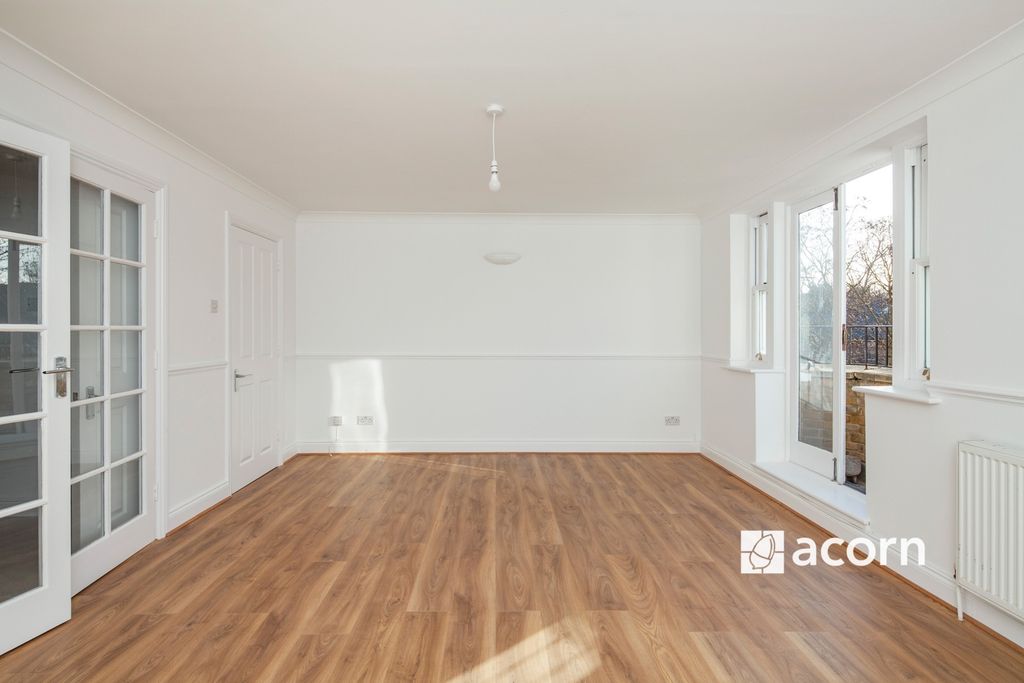 Property photo 2 of 10 Reception