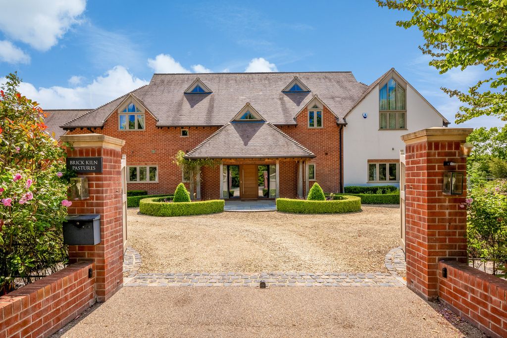 Property photo 3 of 50