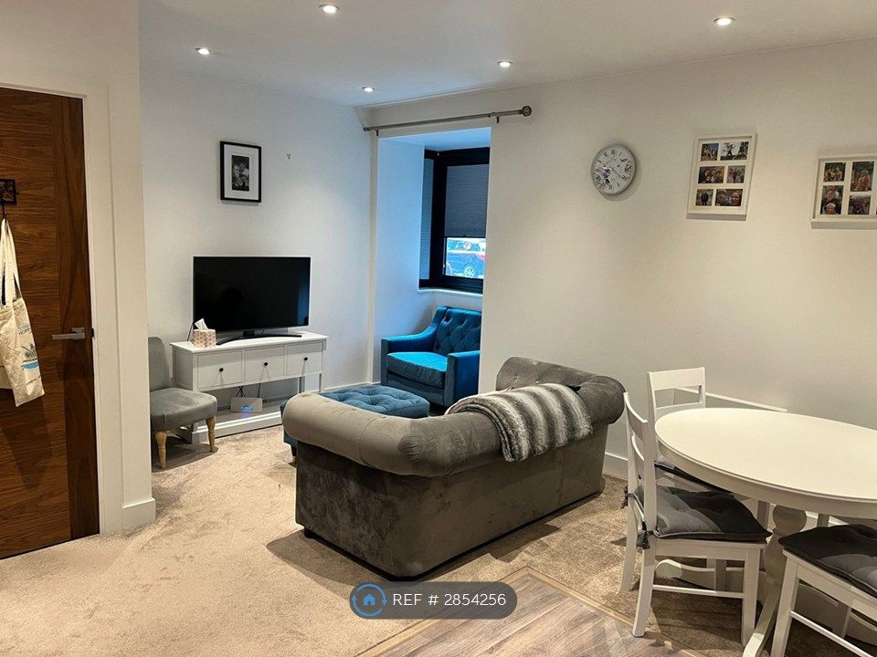 Property photo 3 of 12 Living Room