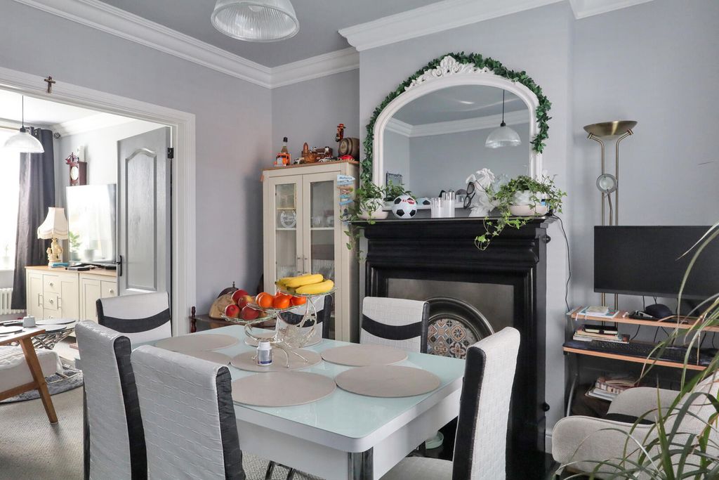 Property photo 3 of 8 Dining Room