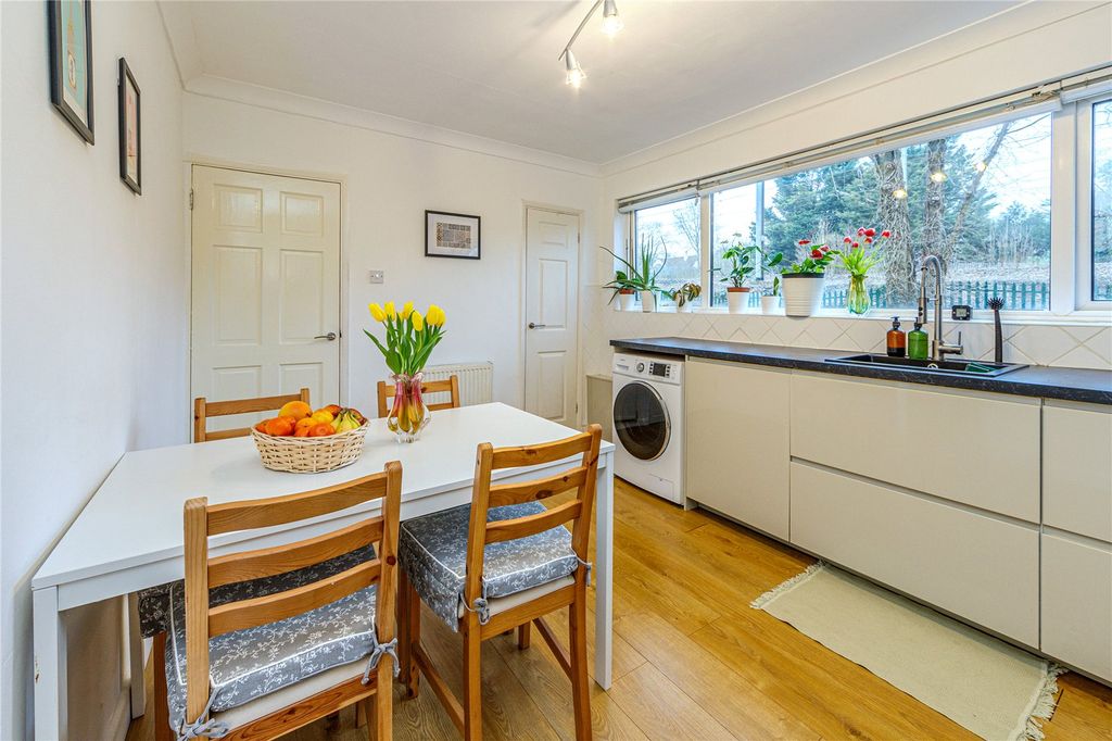 Property photo 1 of 15 Picture No. 13