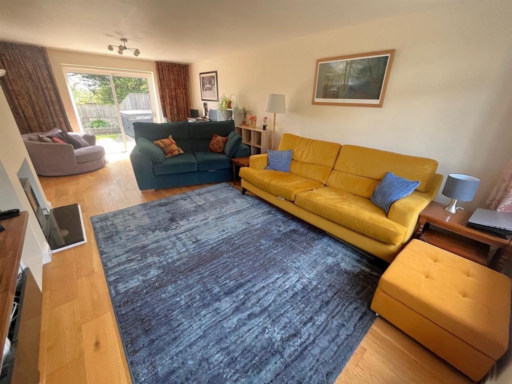 Property photo 3 of 24