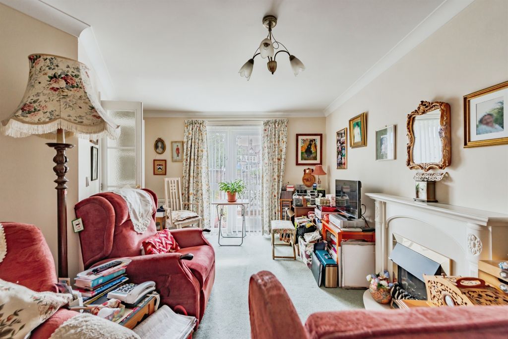 Property photo 2 of 12