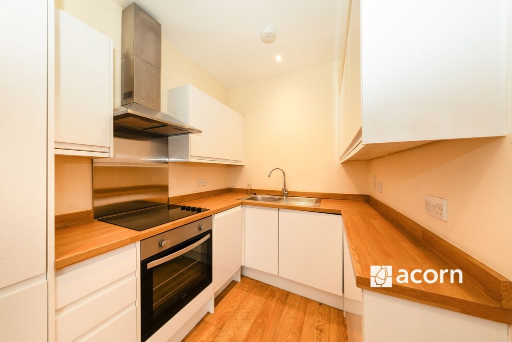 Property photo 2 of 10 3d1047Dd-11B4-F01...