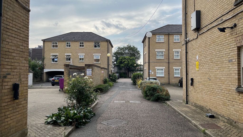 Property photo 3 of 3