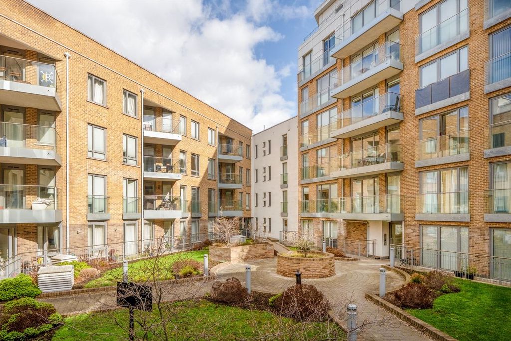 Property photo 1 of 4