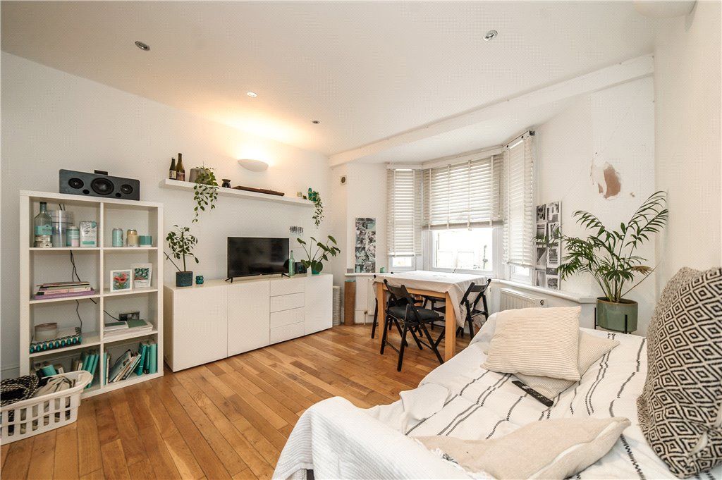 Property photo 1 of 8 Reception Room