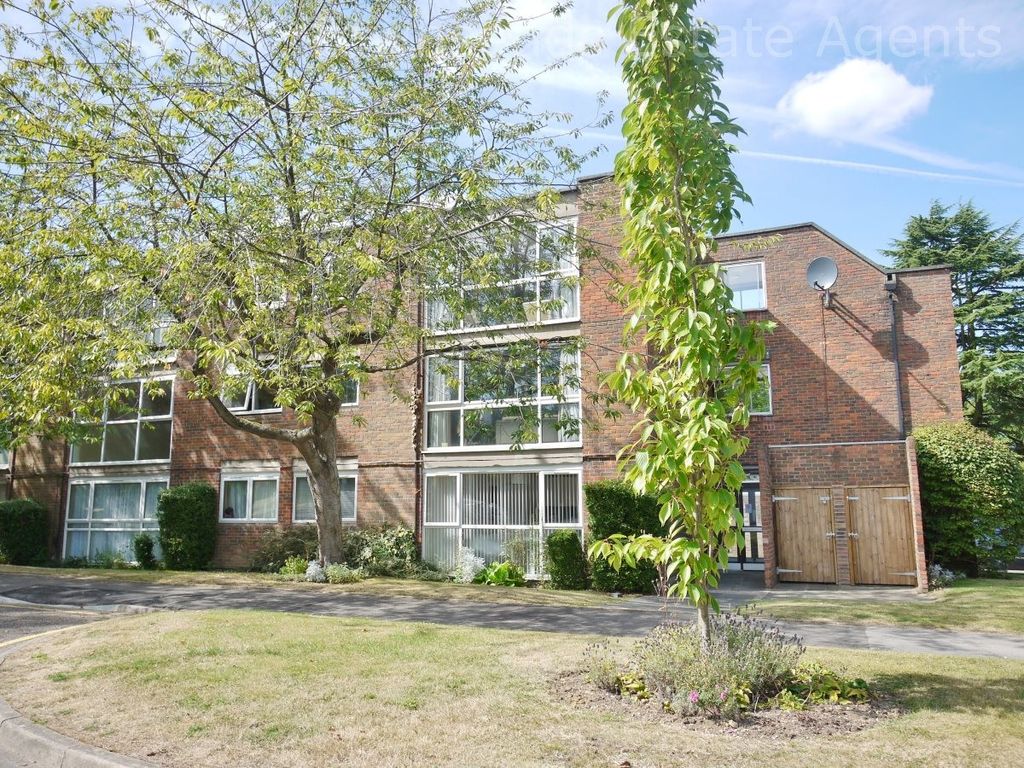 Property photo 1 of 8