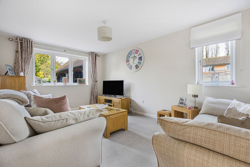 Property photo 3 of 25