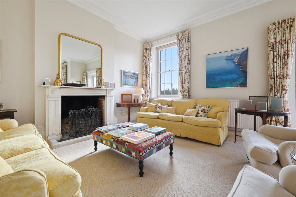 Property photo 3 of 28 Drawing Room
