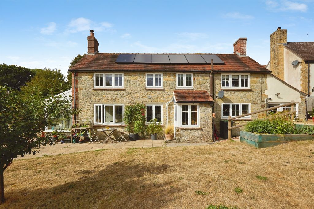Property photo 1 of 17