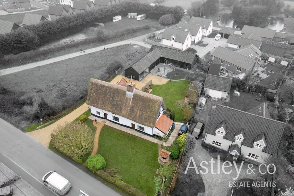 Property photo 2 of 31 Front