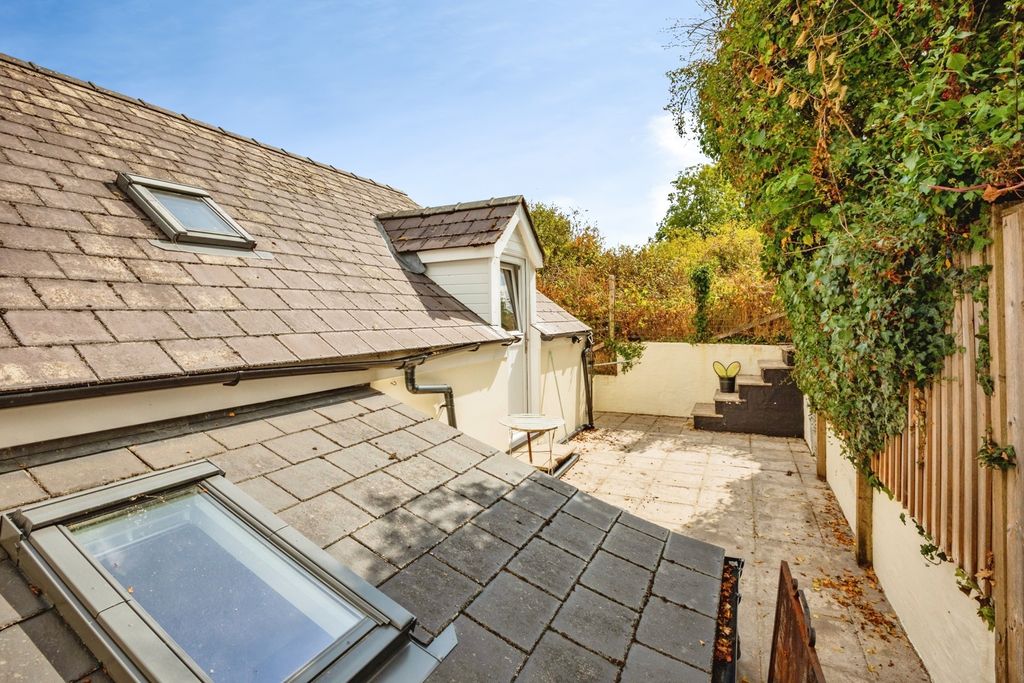 Property photo 3 of 7 Pbox-Img.Jpg