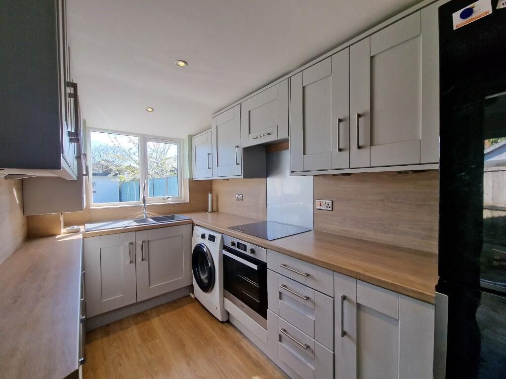 Property photo 2 of 11 212132_Burres0046_Img_00_0000.Jpeg