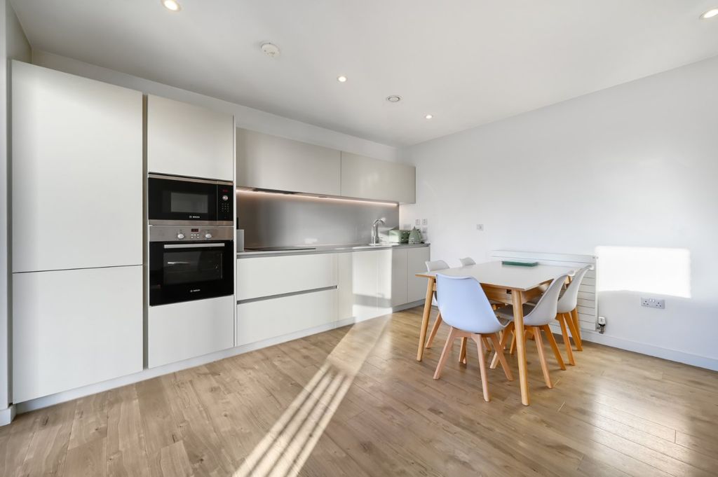 Property photo 2 of 15 Picture No. 04